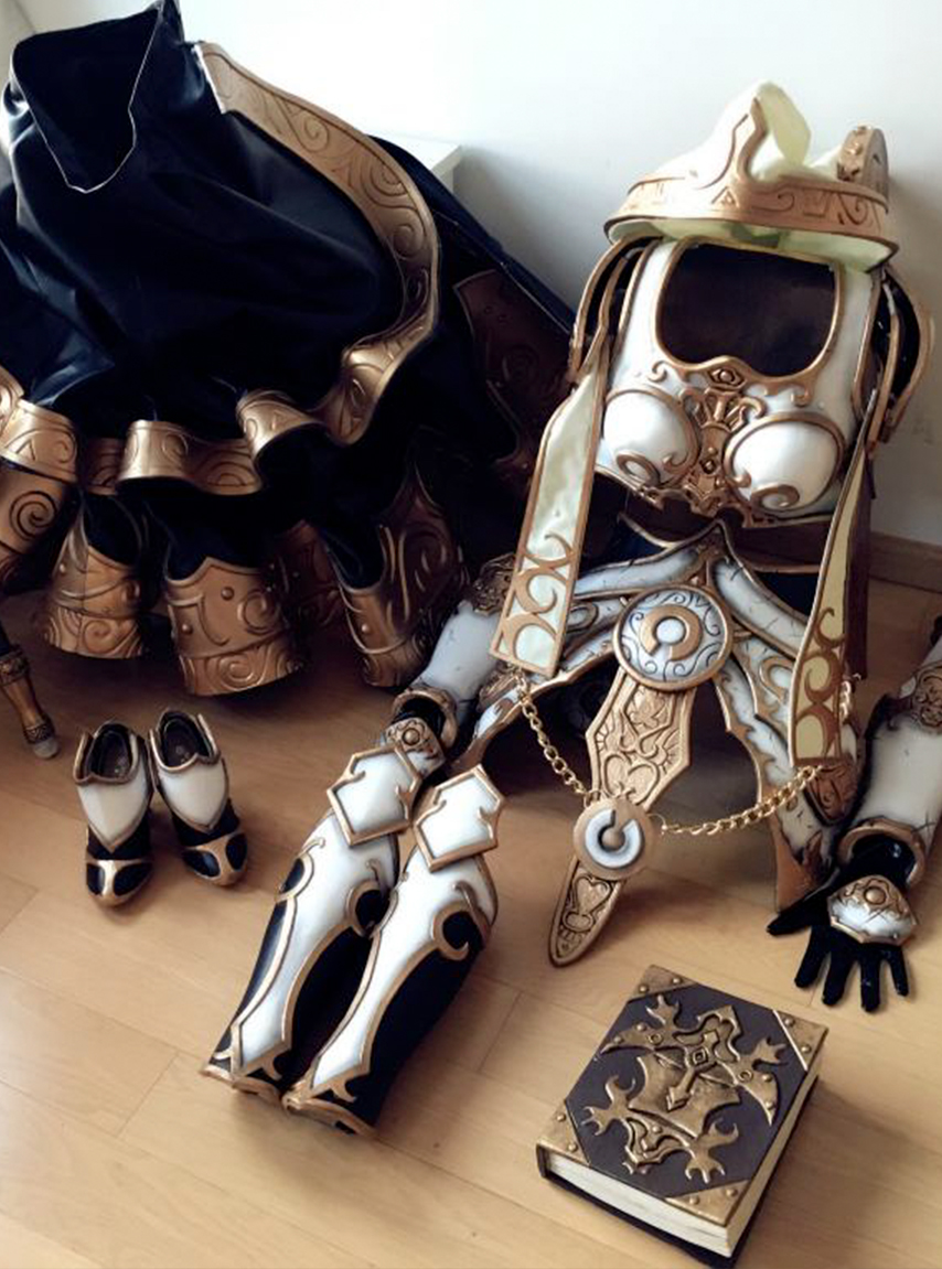 cosplayر